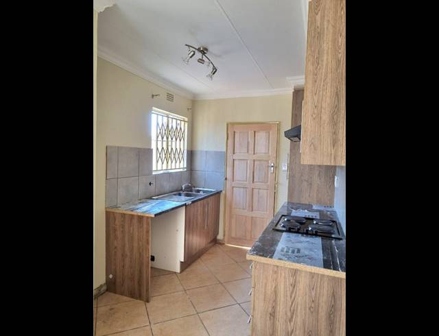 3 BEDROOM HOUSE FOR SALE IN ROODEKOP